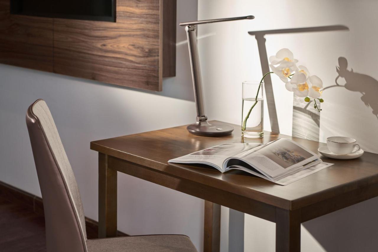 فندق كاو فونج تاو المظهر الخارجي الصورة A desk lamp